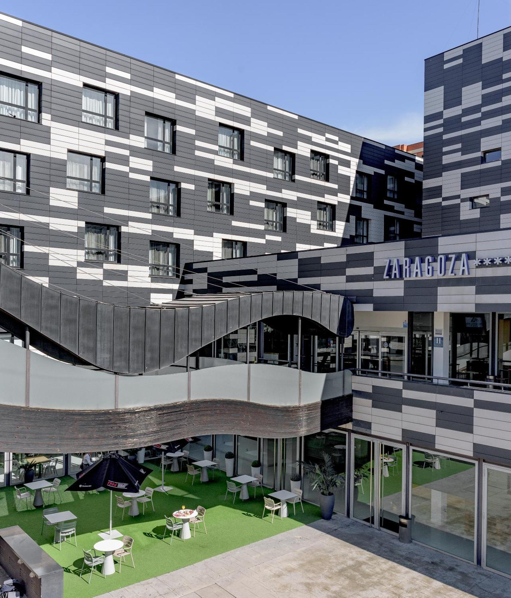 Hotel Zentral Ave Zaragoza Buitenkant foto